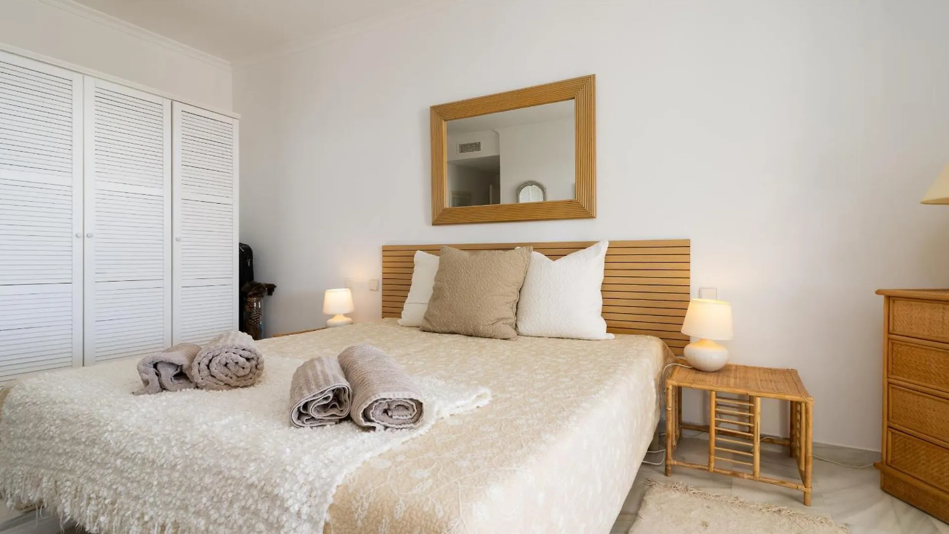 Mairena 23 - Apartment With The Best Views One Can Охен 0*,