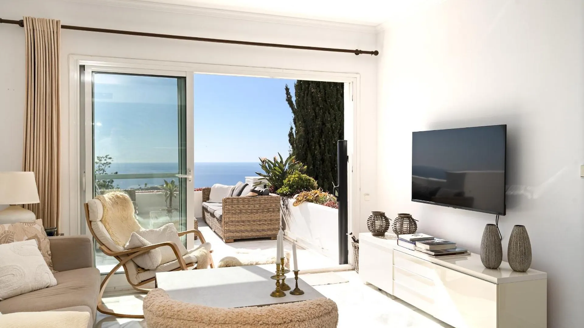Mairena 23 - Apartment With The Best Views One Can Ojén